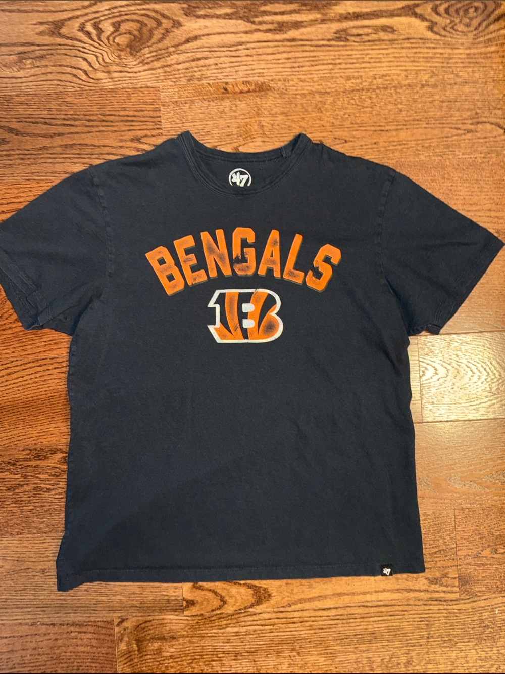 Men’s large short sleeve Cincinnati Bengals t-shirt.